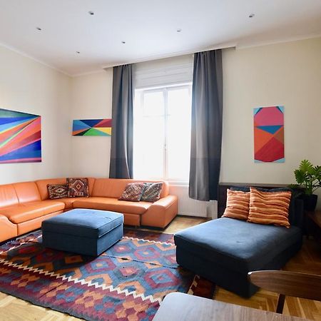 Luxury Apartment by Hi5 - Király street Suite Budapest Kültér fotó