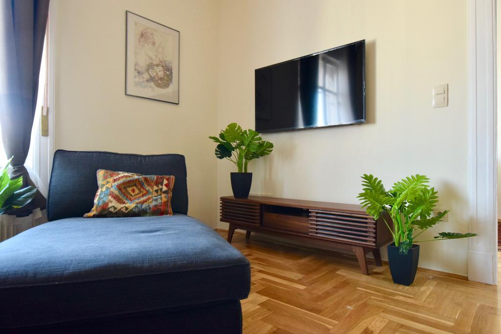 Luxury Apartment by Hi5 - Király street Suite Budapest Kültér fotó