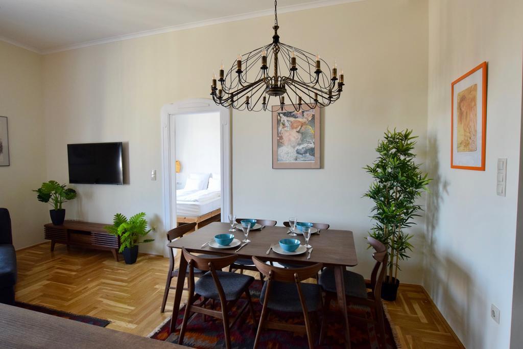 Luxury Apartment by Hi5 - Király street Suite Budapest Kültér fotó