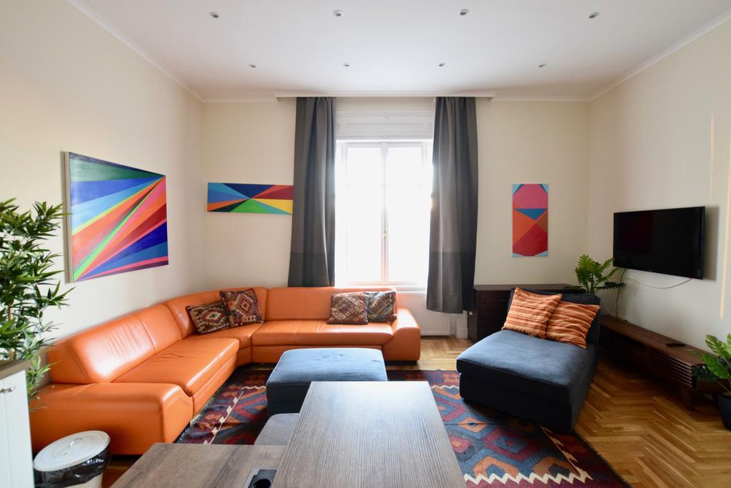 Luxury Apartment by Hi5 - Király street Suite Budapest Kültér fotó